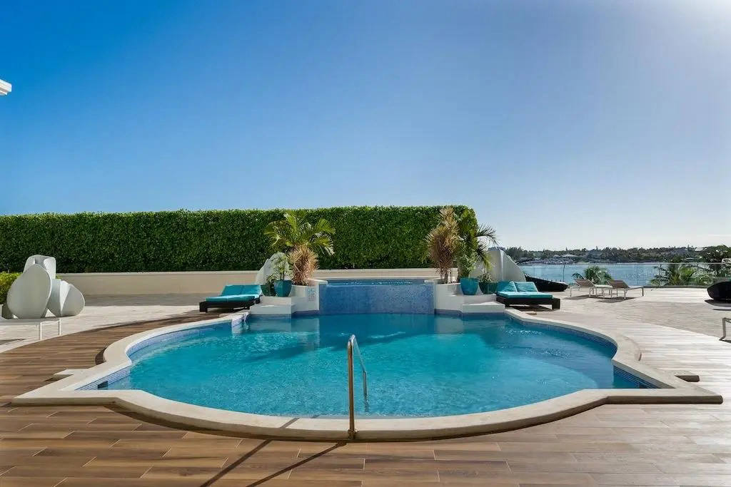 Квартира, 3294 м², 1 550 000$ — FAKTOR